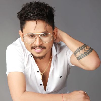 Rakesh Reeyan, Listen the song Rakesh Reeyan, Play the song Rakesh Reeyan, Download the song Rakesh Reeyan