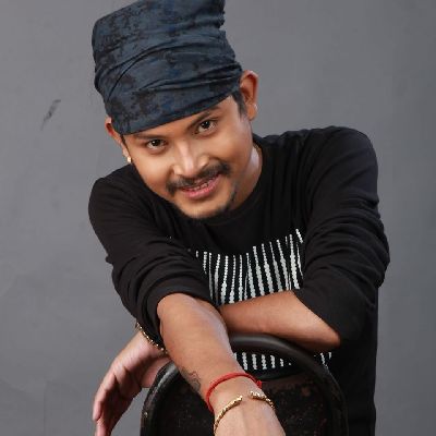 Tarun Tanmoy, Listen the song Tarun Tanmoy, Play the song Tarun Tanmoy, Download the song Tarun Tanmoy