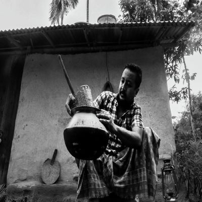 Bala Gudung, Listen the song Bala Gudung, Play the song Bala Gudung, Download the song Bala Gudung